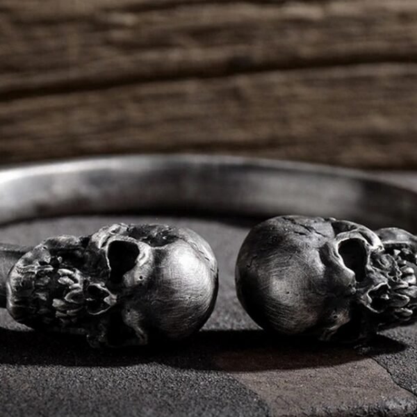 Dark Skulls Cuff - Image 3